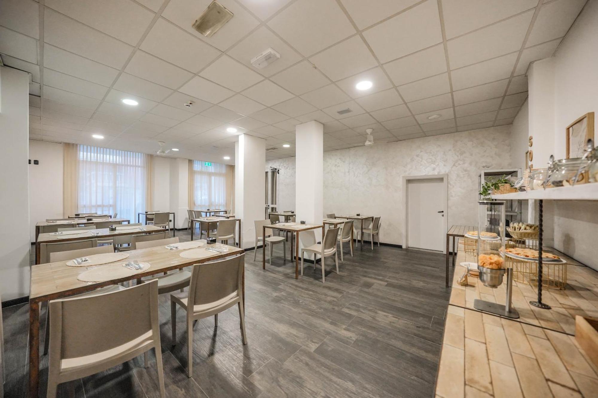 Hotel Soma Rimini Exterior foto
